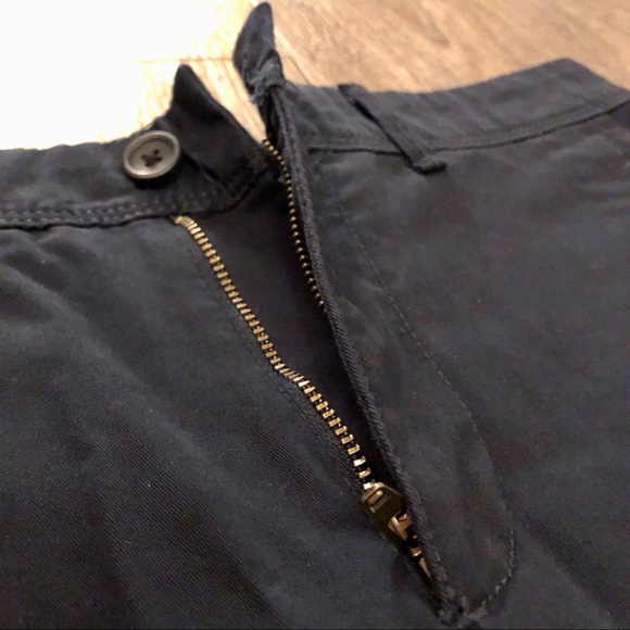 Banana Republic Navy Blue 5” Short - Picture 4 of 4